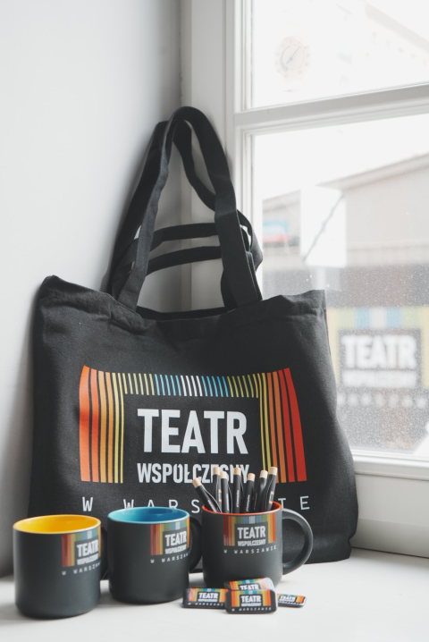 Ruszamy ze sprzedażą gadżetów teatralnych